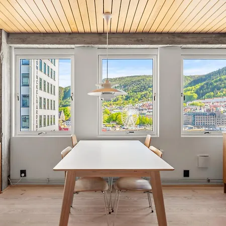 Unique Gem Overlooking The World Famous Bryggen * Bergen